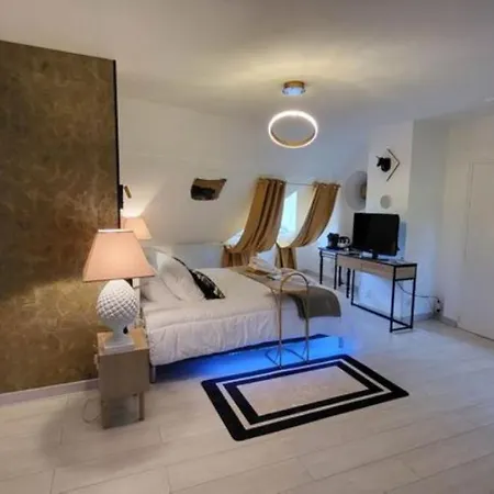 Raffaella Les Albres