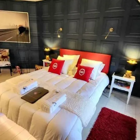 Raffaella Bed and Breakfast Les Albres