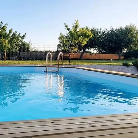 Raffaella Les Albres